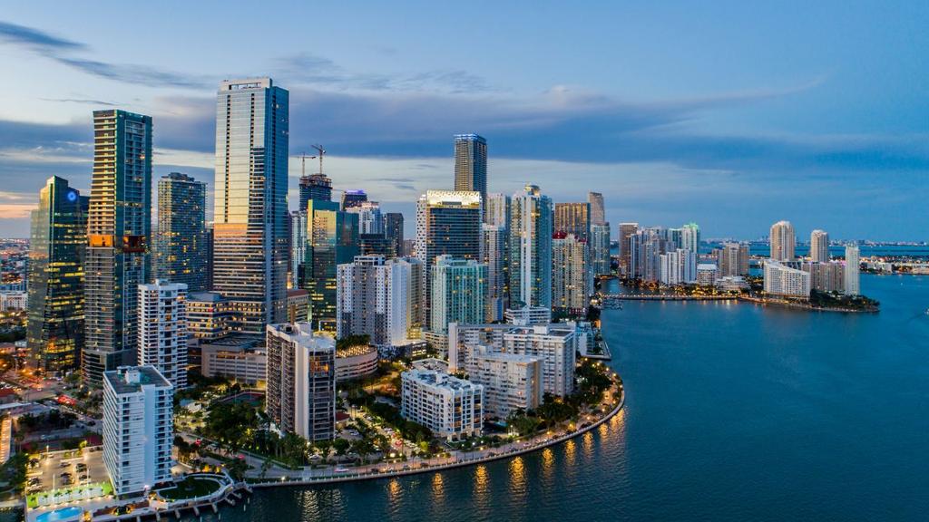 Empty-Leg Charters Explained: A Cost-Effective Approach for Flying from Chicago to Miami